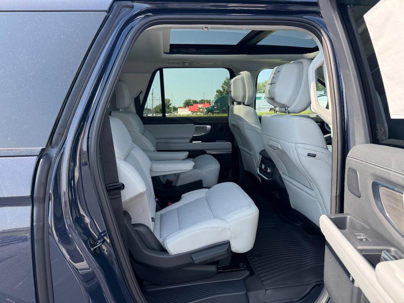 New 2027 Ford Expedition Max Platinum AWD/4WD image 5
