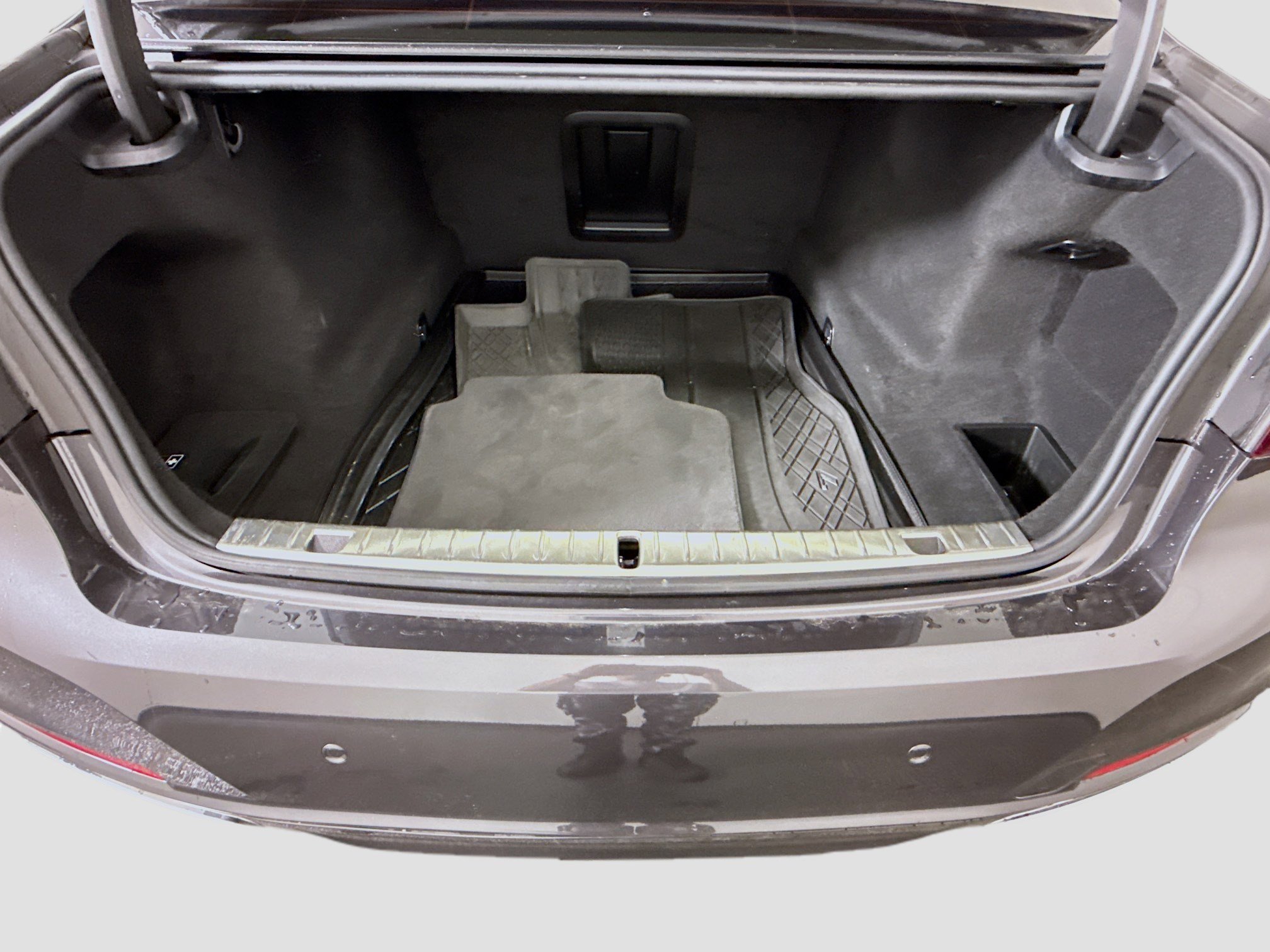 Used 2022 BMW 740i image 35