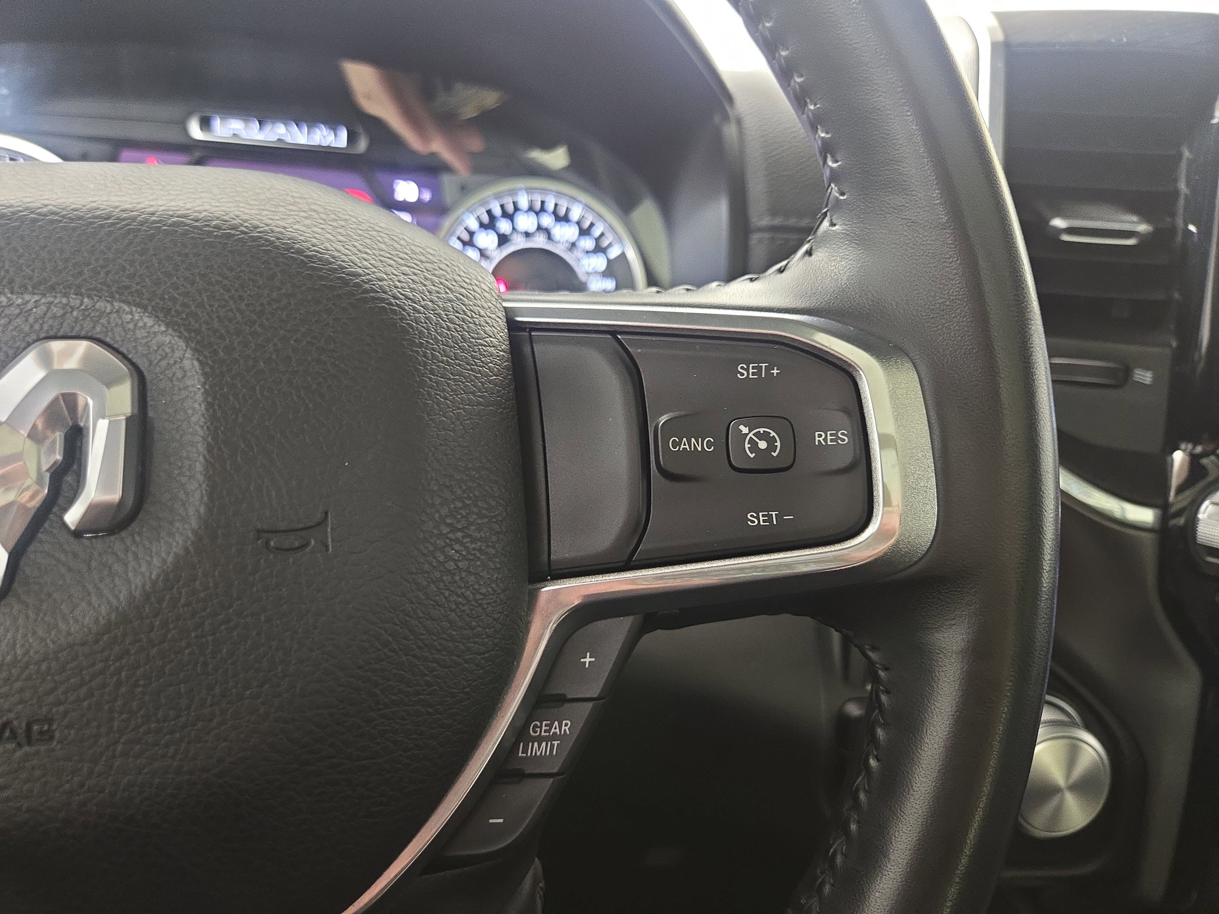 Certified 2023 RAM 1500 Laramie AWD/4WD image 17