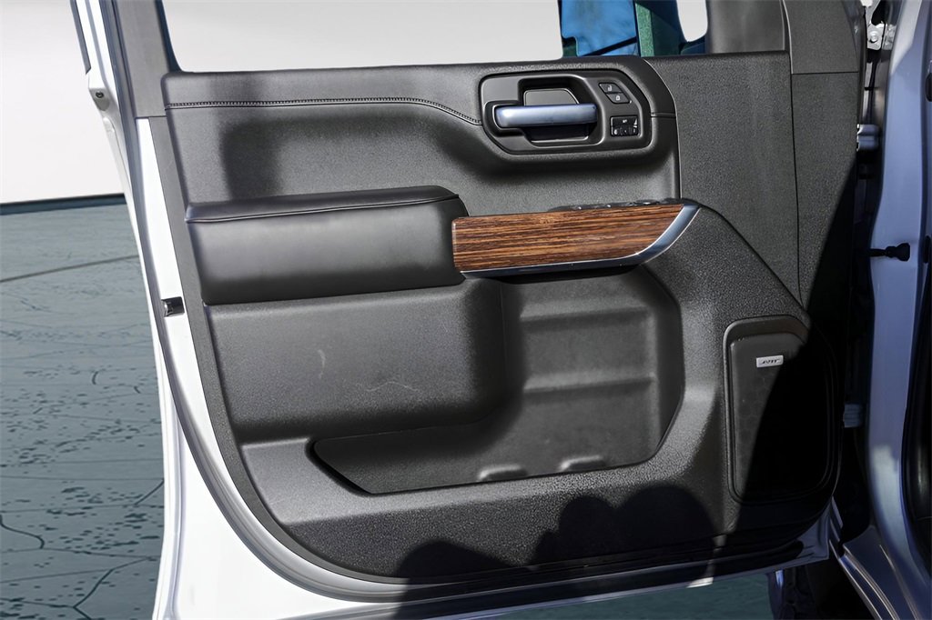 Used 2021 Chevrolet Silverado 2500 High Country w/ Z71 Off-Road Package image 27