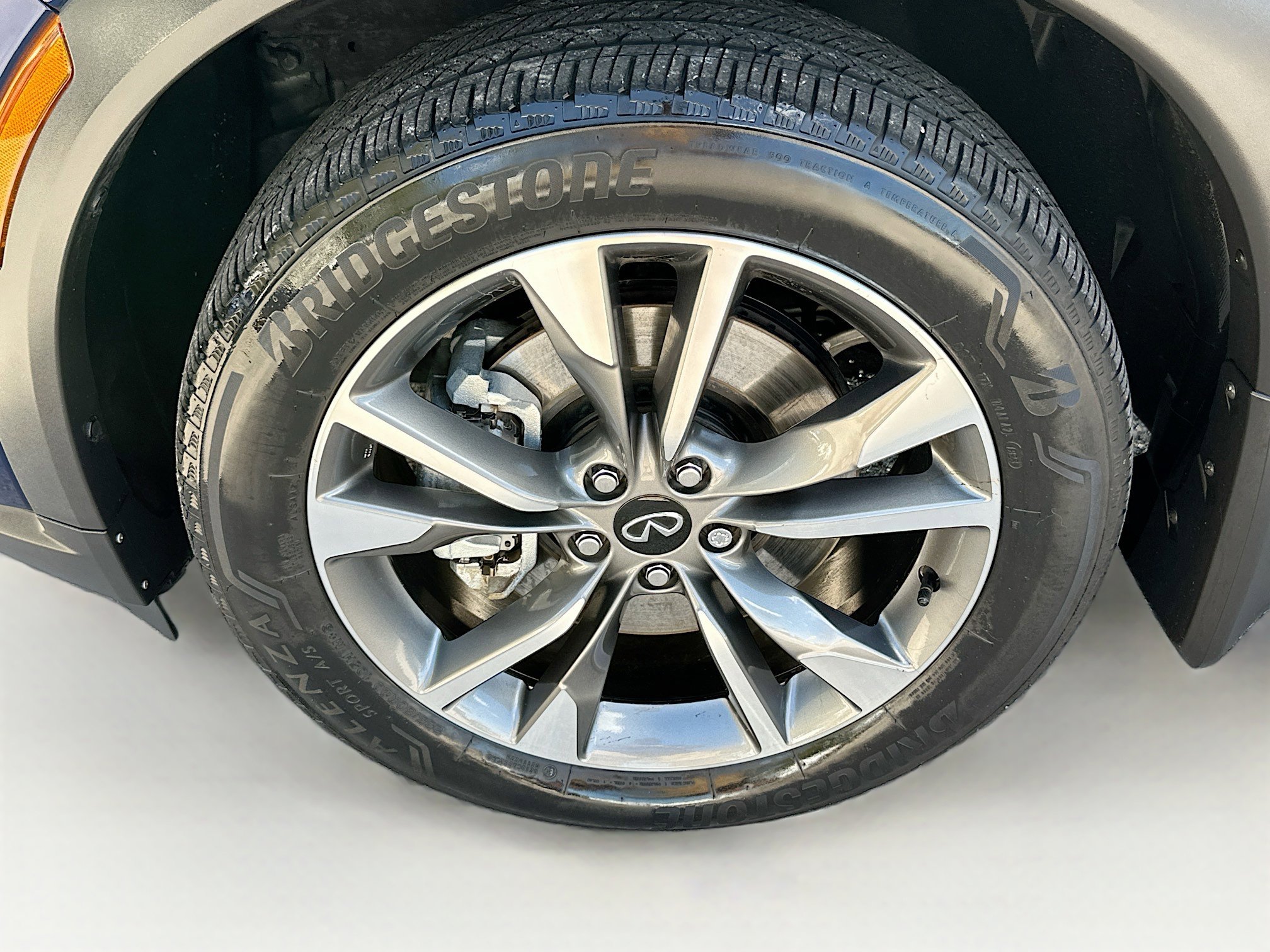 Used 2023 INFINITI QX60 Luxe w/ Cargo Package image 35