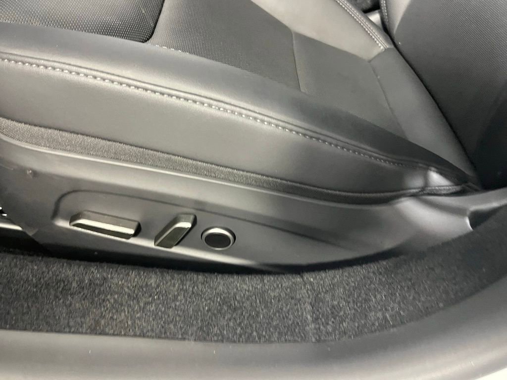 Used 2025 Tesla Model 3 Long Range image 24