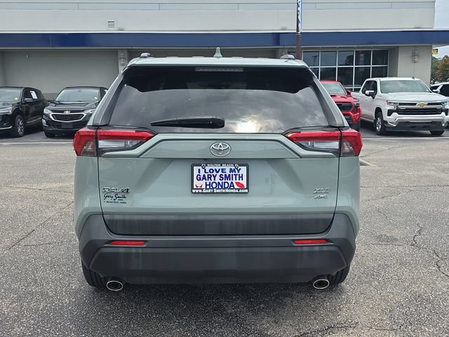 Used 2020 Toyota RAV4 XLE w/ Convenience Package AWD/4WD image 5