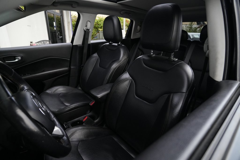 Used 2018 Jeep Compass Limited w/ Navigation Group image 23