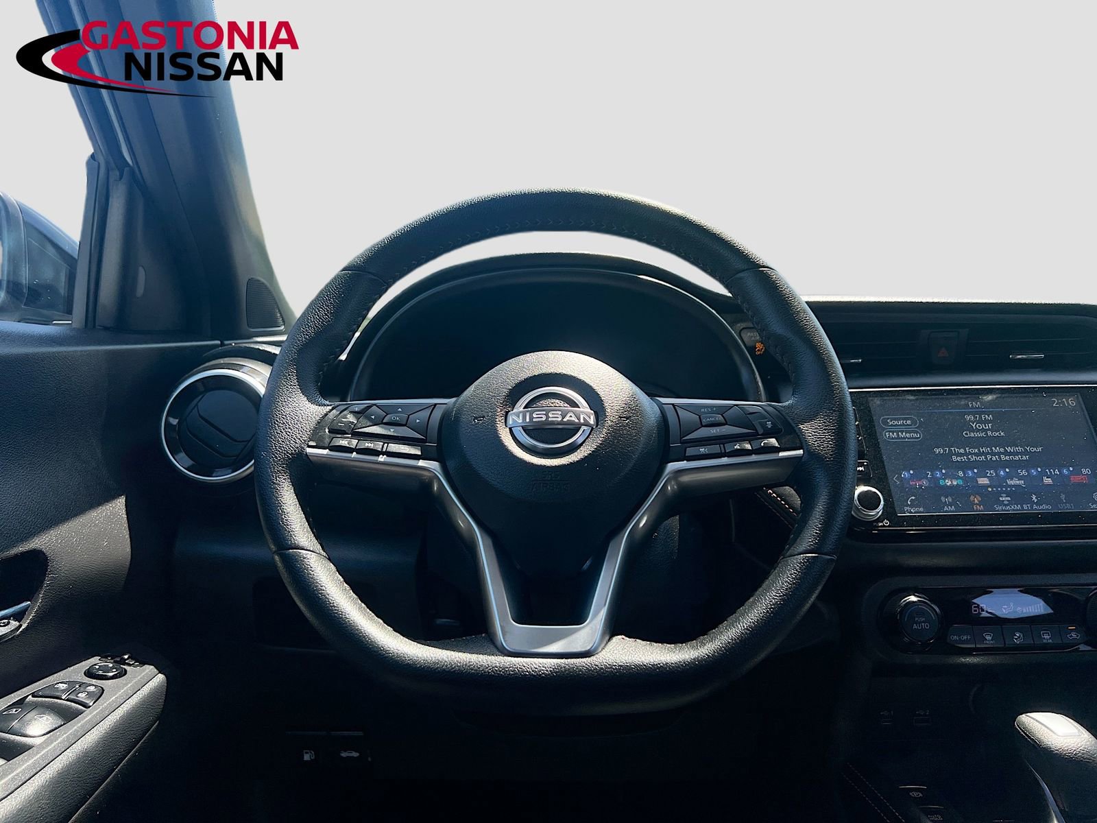 Used 2024 Nissan Kicks SR FWD image 27