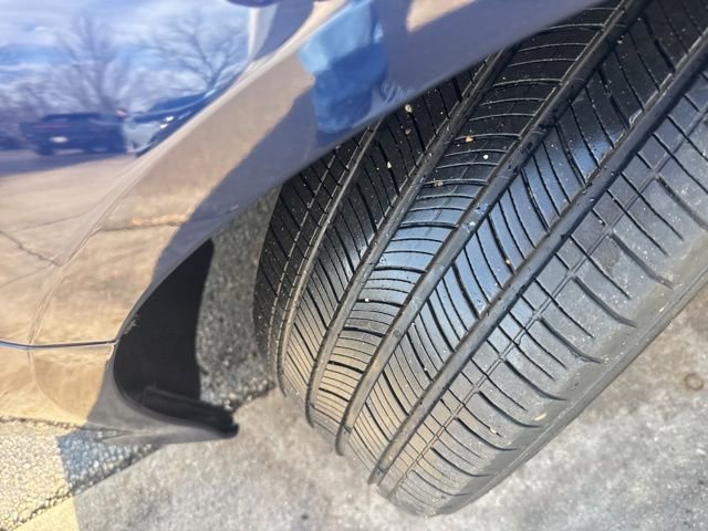 Used 2018 Honda Accord Touring image 9