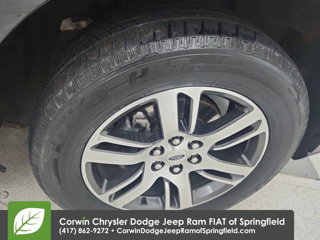 Used 2024 Ford Expedition Limited image 28