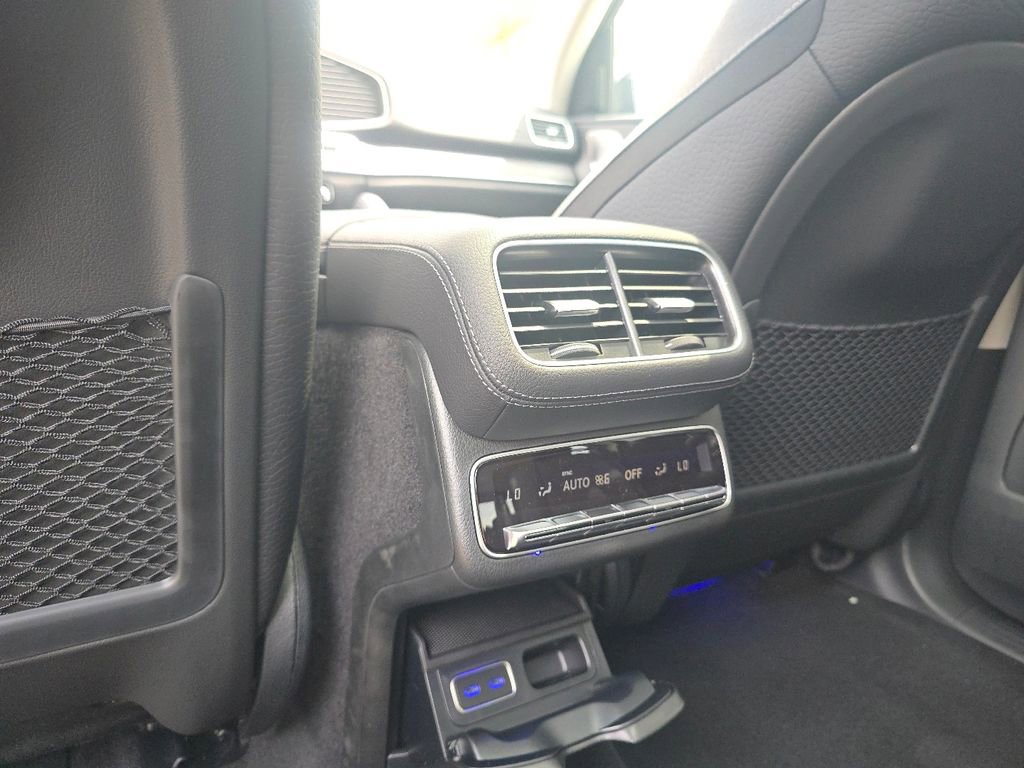 New 2026 Mercedes-Benz GLS 450 4MATIC image 27