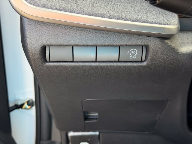 New 2027 Nissan Kicks SV w/ SV Premium Package FWD image 13