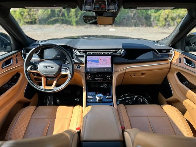 Used 2023 Jeep Grand Cherokee Summit image 17