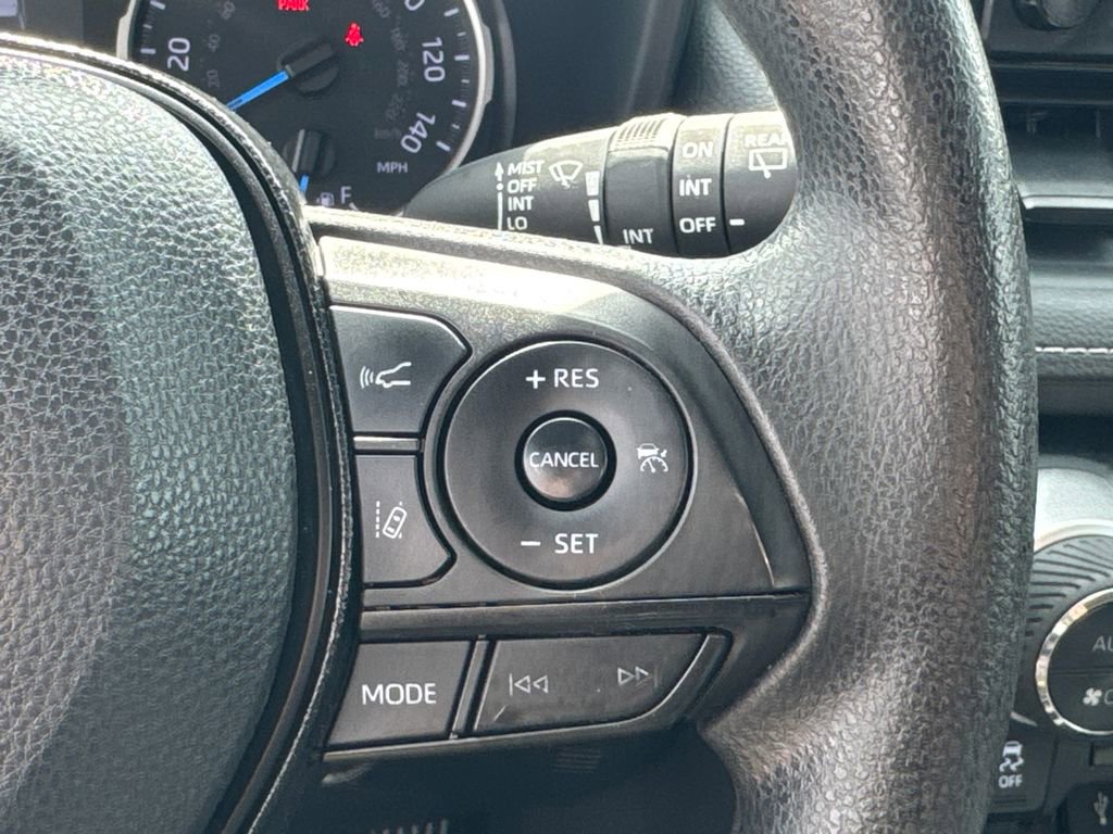 Used 2020 Toyota RAV4 XLE w/ Convenience Package AWD/4WD image 24