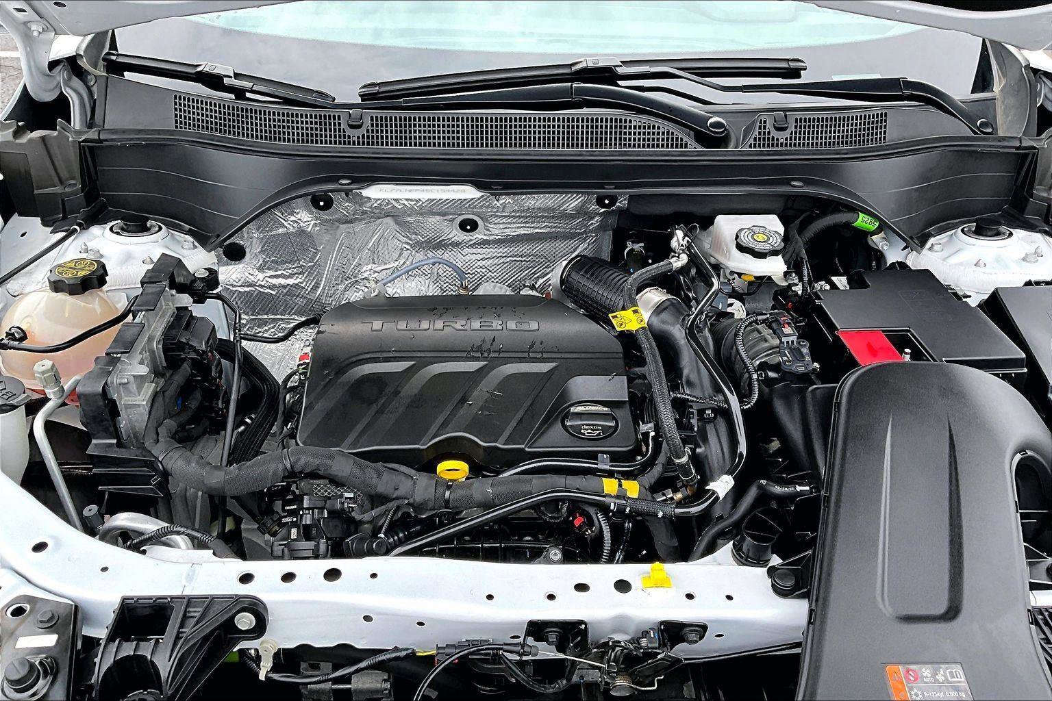 Used 2025 Chevrolet Trax LT FWD image 11