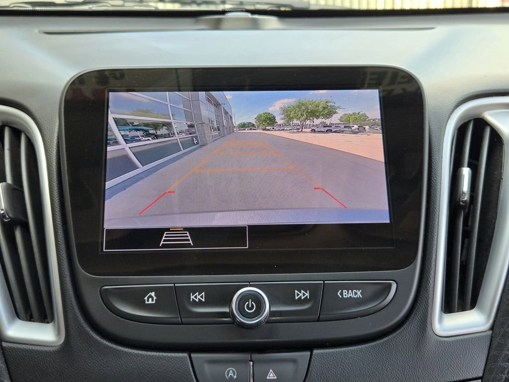 Used 2024 Chevrolet Malibu LT FWD image 12