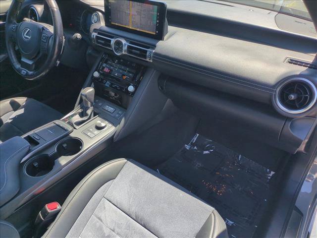 Used 2022 Lexus IS 500 RWD image 23