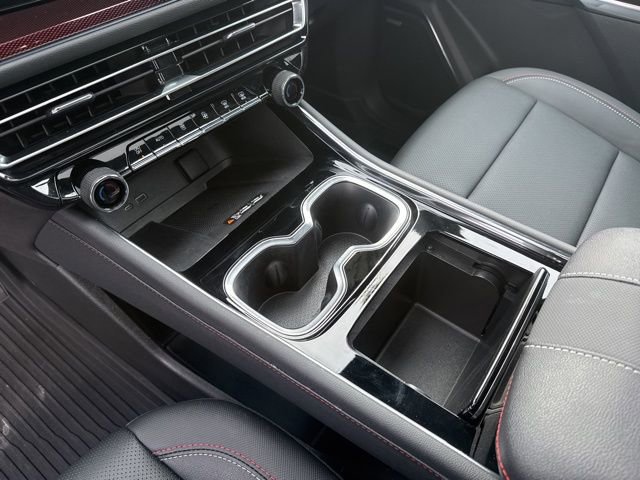 Used 2025 Chevrolet Traverse Z71 w/ Enhanced Driving Package image 29