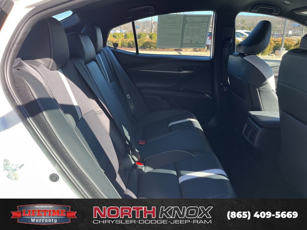 Used 2025 Toyota Camry SE image 20