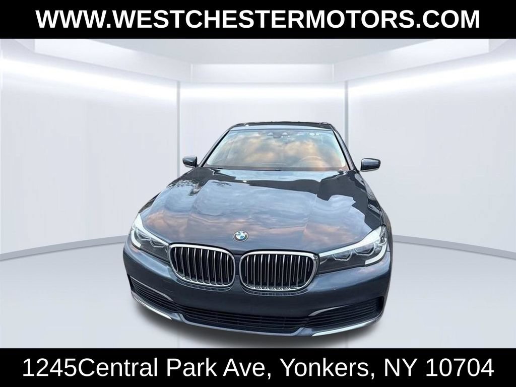 Used 2019 BMW 740e xDrive w/ Executive Package AWD/4WD image 2