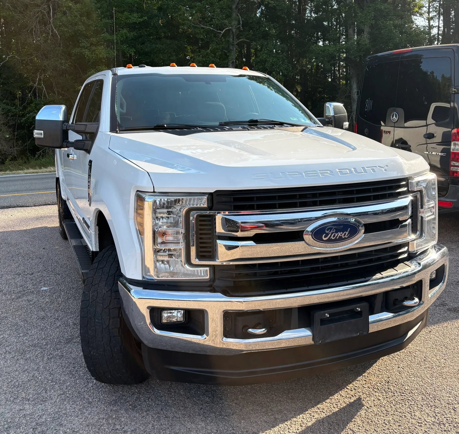 Used 2018 Ford F250 XLT w/ XLT Premium Package AWD/4WD image 6