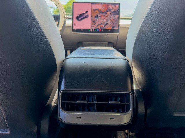 Used 2021 Tesla Model Y Performance AWD/4WD image 12