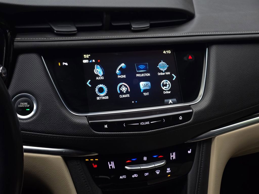 Used 2018 Cadillac XT5 FWD image 38