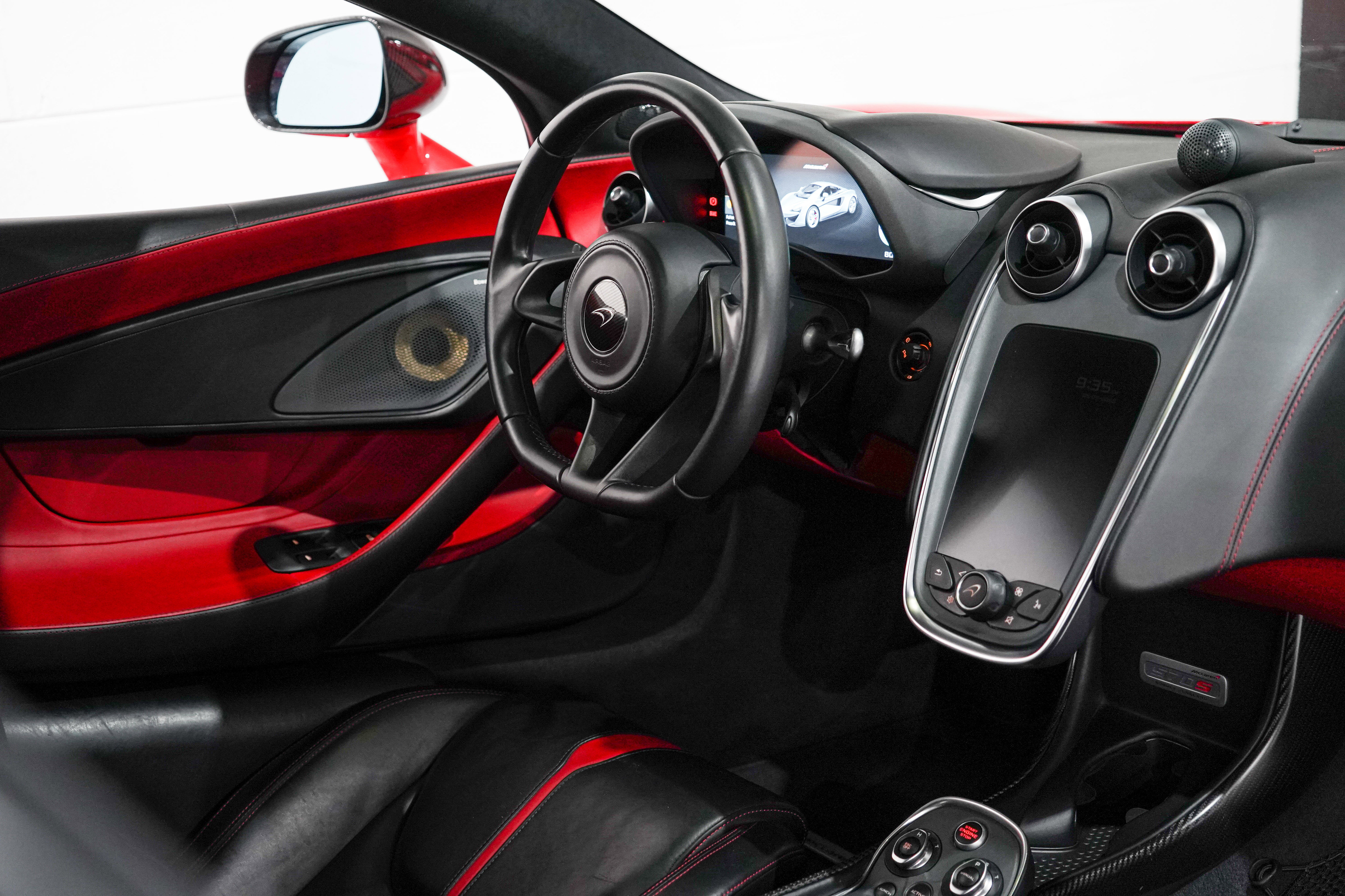 Used 2017 McLaren 570S Coupe RWD image 19