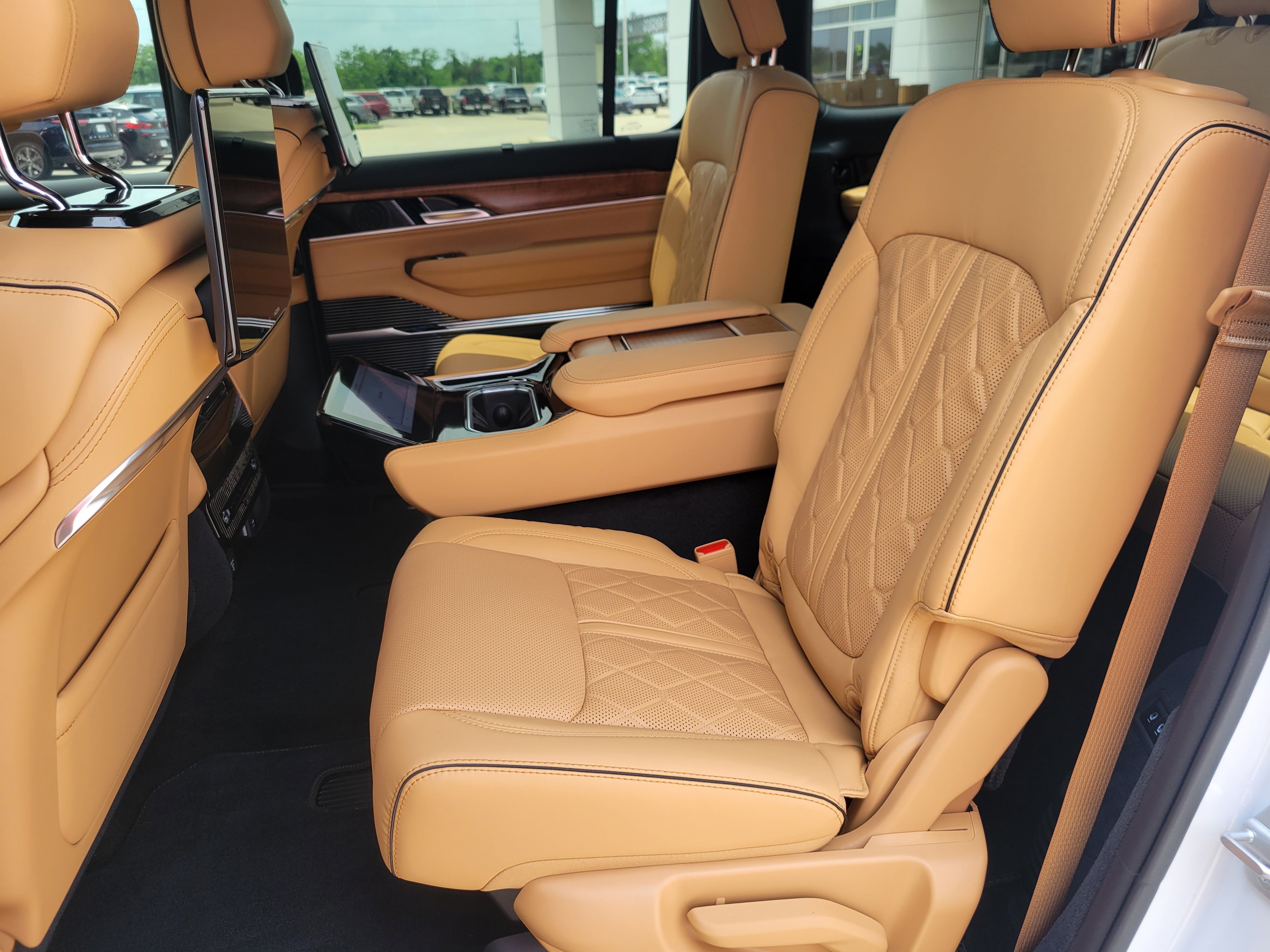 New 2025 Jeep Grand Wagoneer Series III w/ Rear Seat Video Group 1 image 14