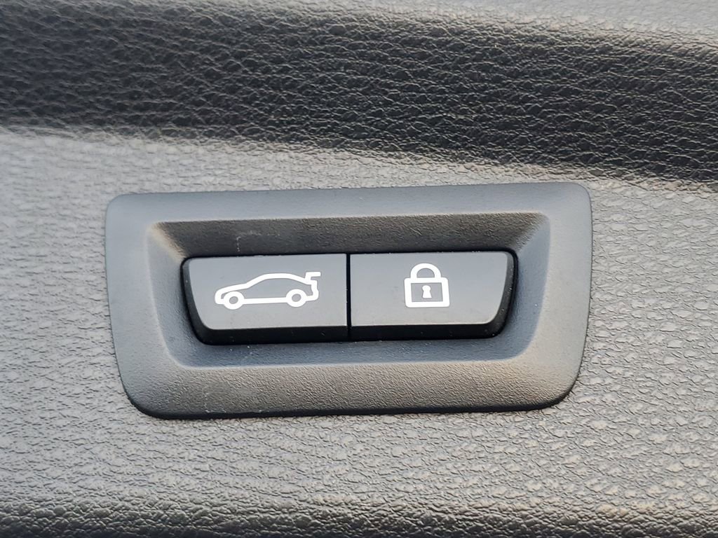 Used 2020 BMW X2 sDrive28i w/ Premium Package image 10