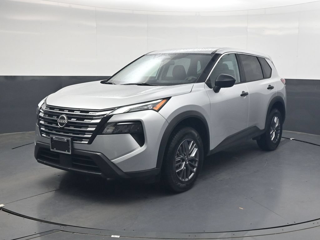 Used 2024 Nissan Rogue S AWD/4WD image 8
