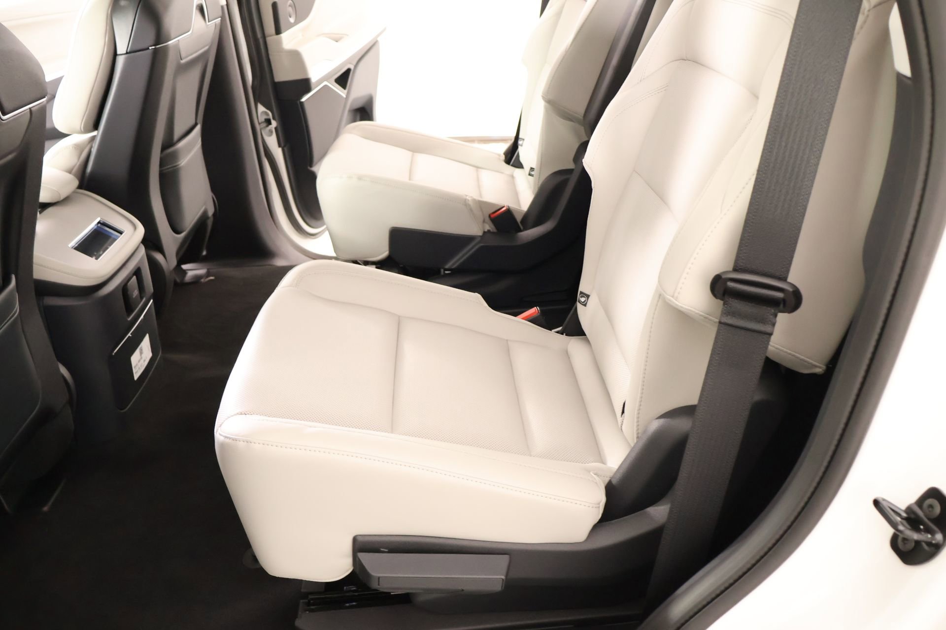 New 2026 Lincoln Navigator Premiere image 13