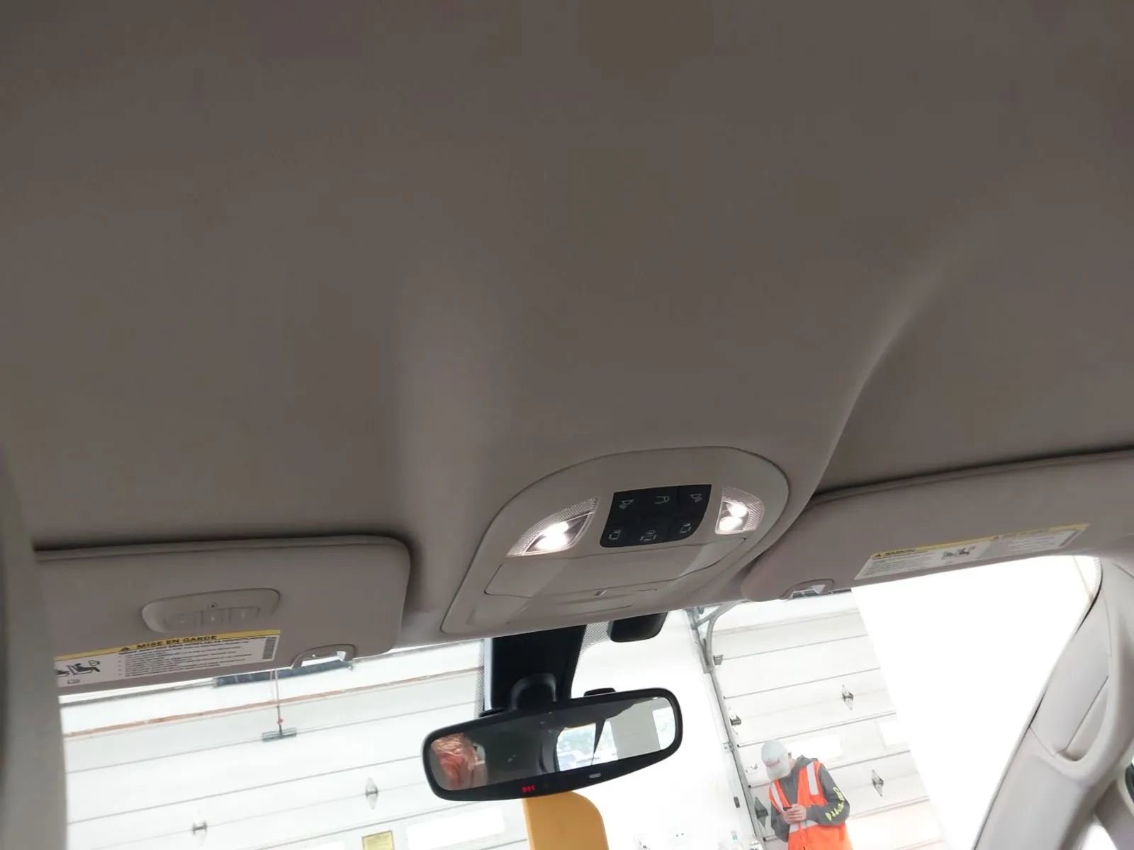 Used 2017 Chrysler Pacifica Touring-L image 15