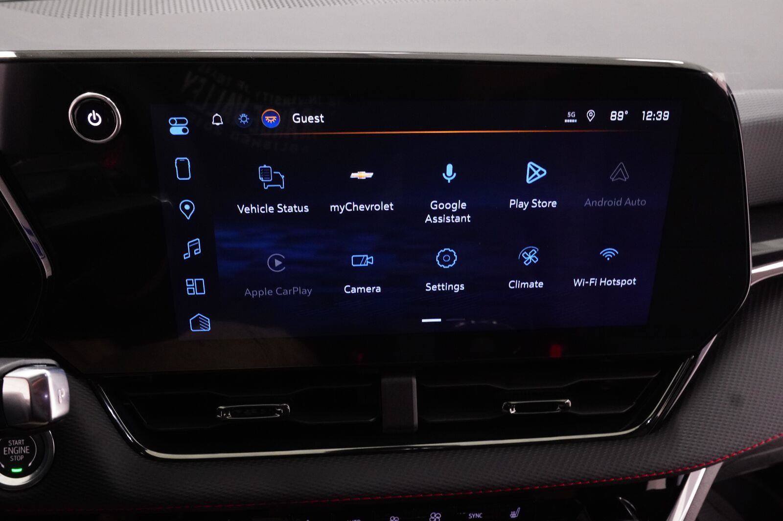 New 2027 Chevrolet Equinox RS w/ LPO, Floor Liner Package FWD image 14