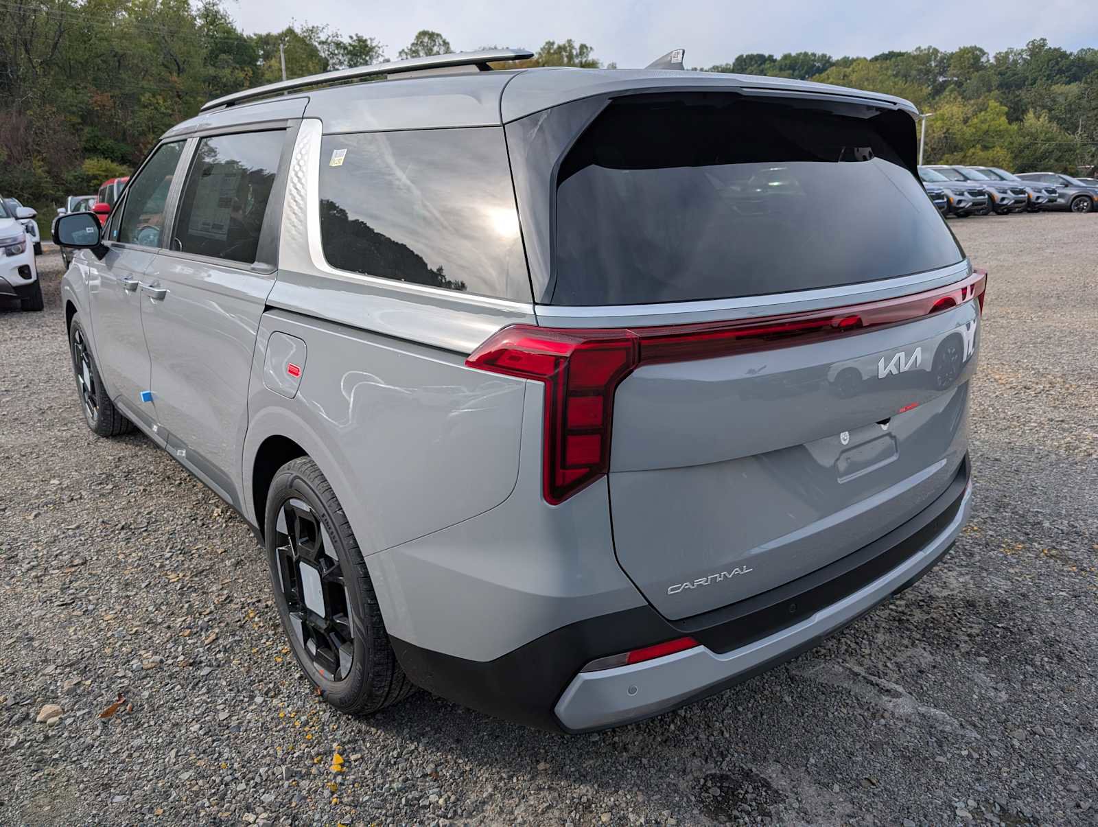 New 2026 Kia Carnival EX image 8