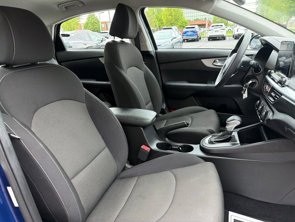 Certified 2023 Kia Forte LXS w/ LXS Technology Package FWD image 11
