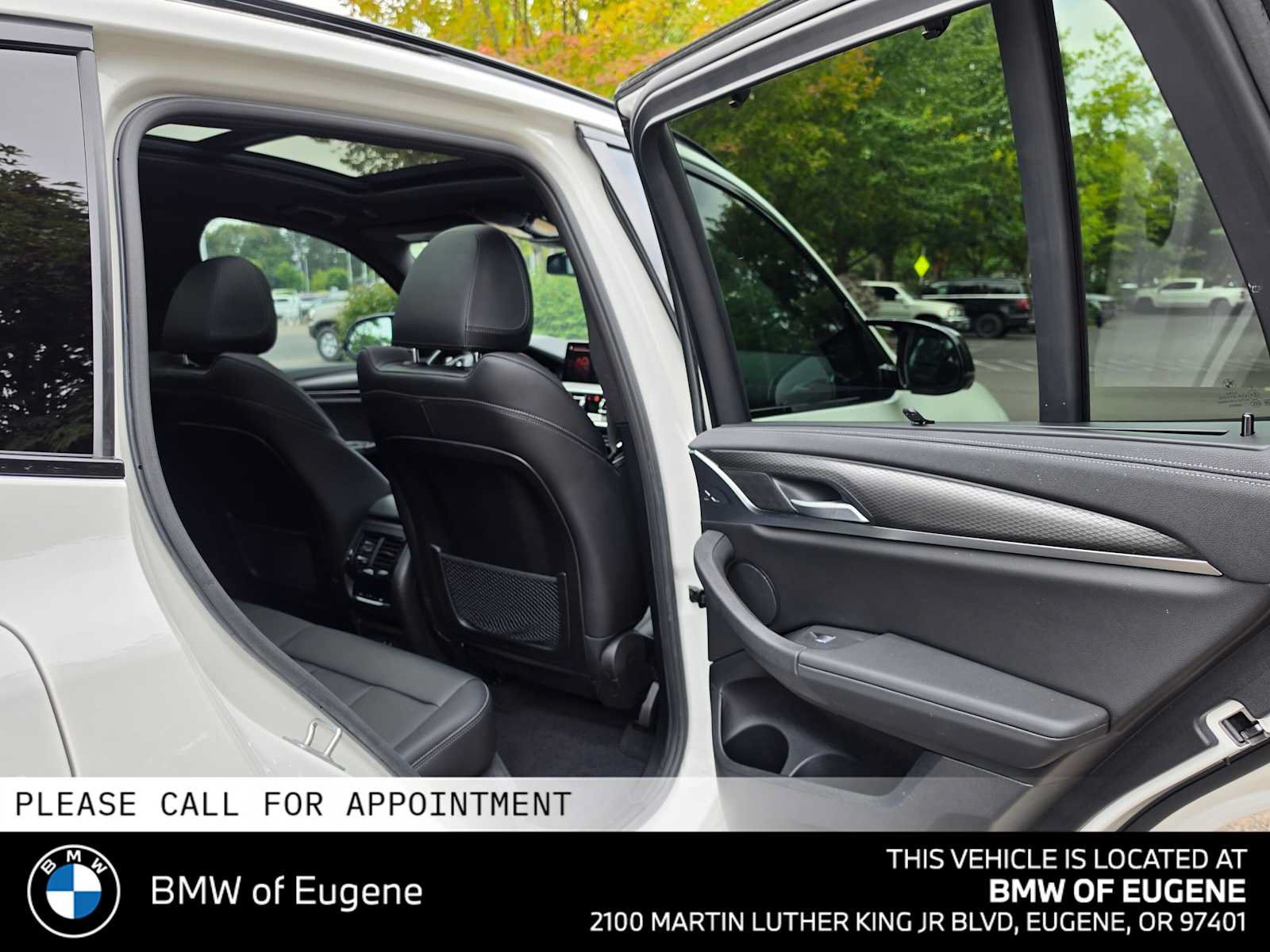 Used 2024 BMW X3 M40i w/ Parking Assistance Package AWD/4WD image 14