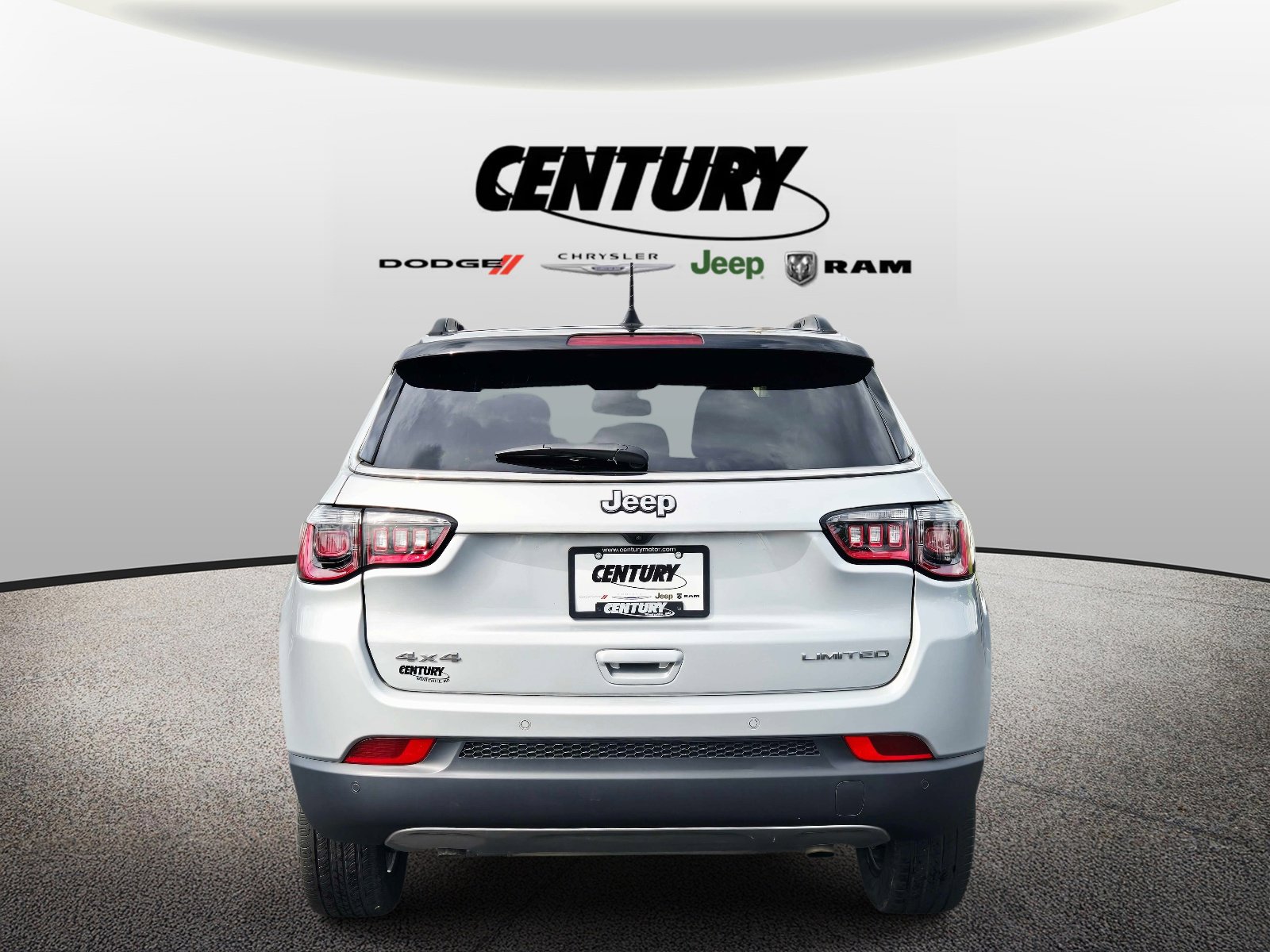 Used 2024 Jeep Compass Limited AWD/4WD image 5