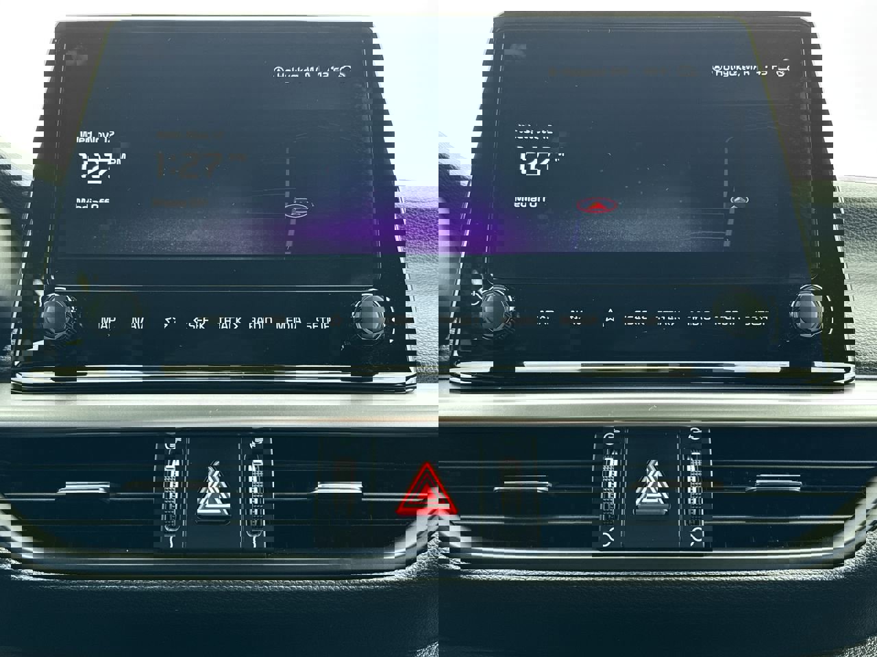 Used 2023 Kia Forte GT-Line w/ GT-Line Technology Package image 16