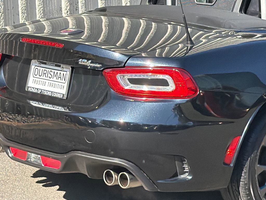 Used 2017 FIAT 124 Spider Abarth RWD image 6
