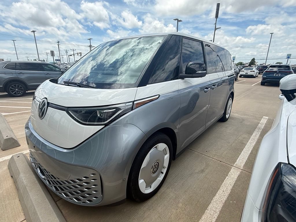 Certified 2025 Volkswagen ID. Buzz 1st Edition RWD image 3