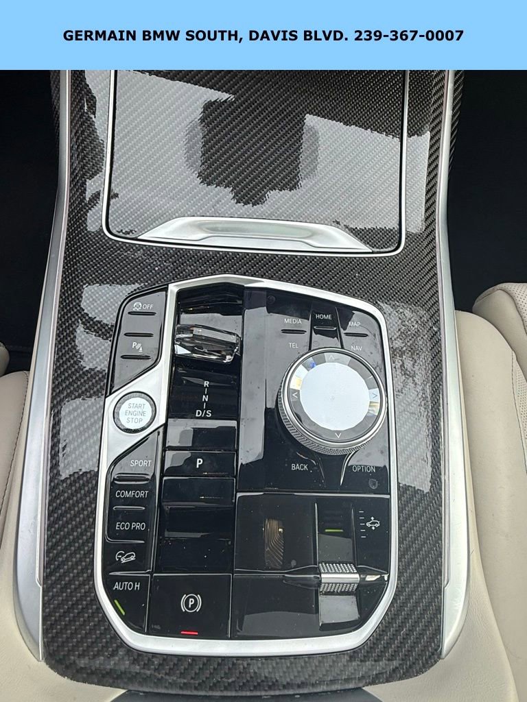 Used 2023 BMW X7 M60i image 21