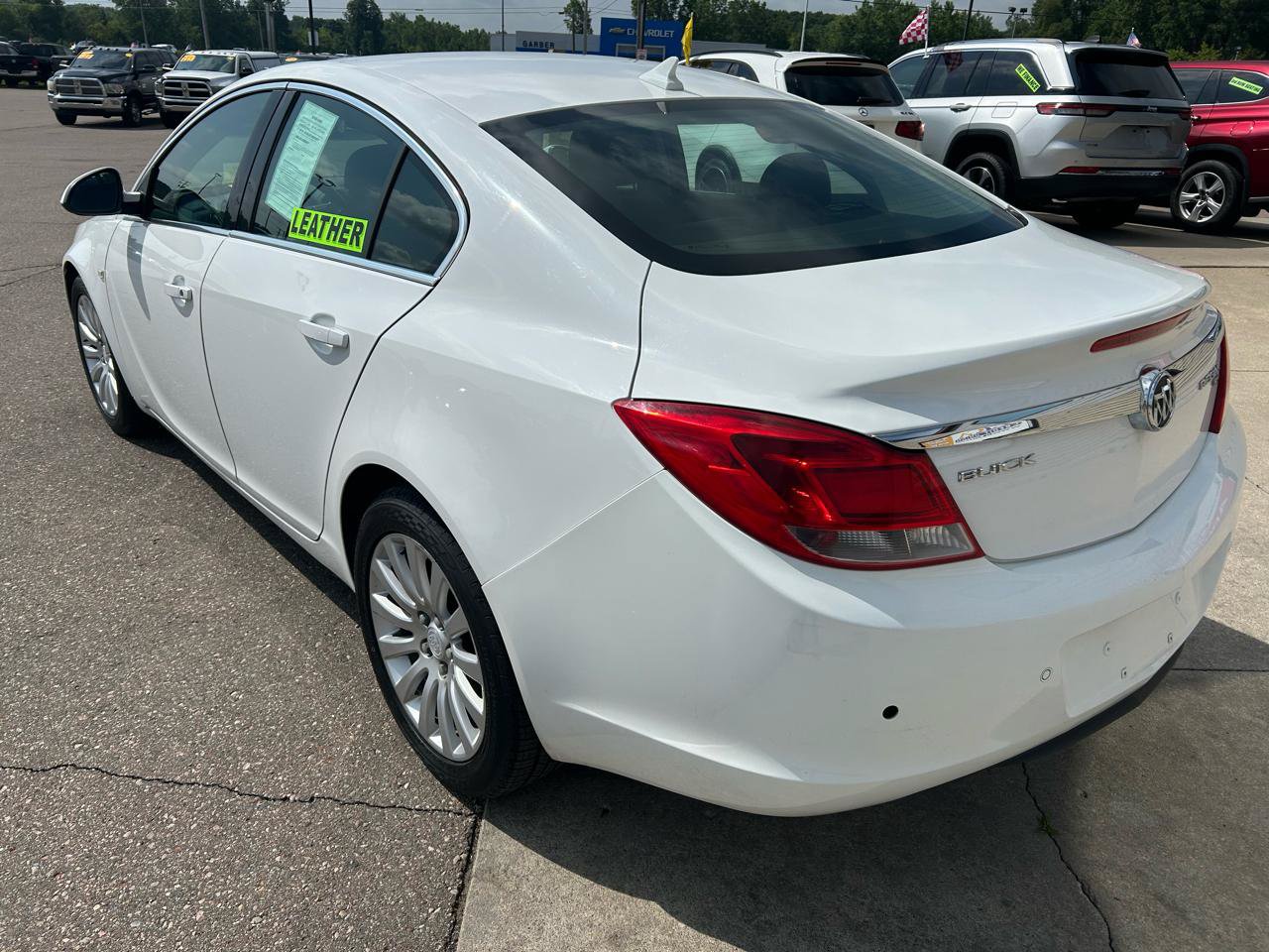 Used 2011 Buick Regal CXL FWD image 7