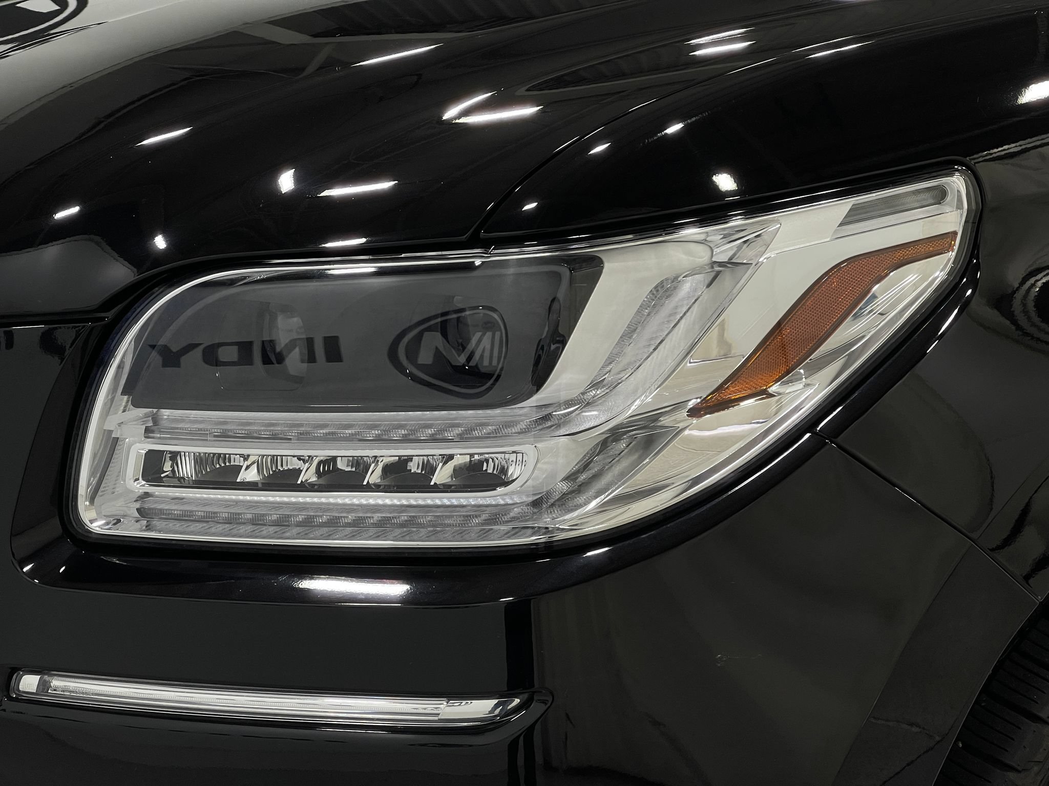 Used 2019 Lincoln Navigator Reserve AWD/4WD image 35