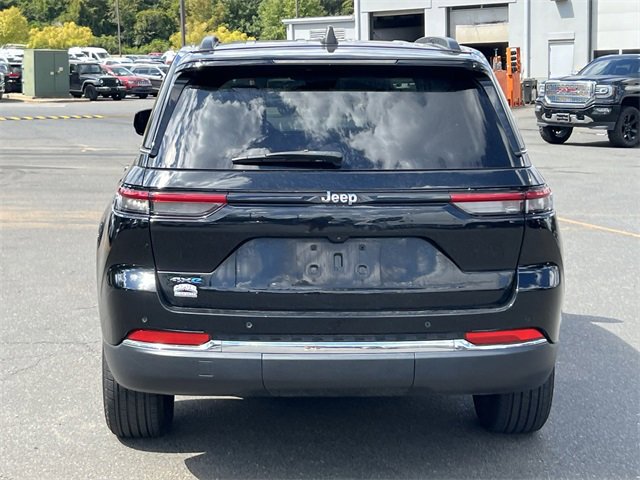 Used 2022 Jeep Grand Cherokee Limited 4xe image 12