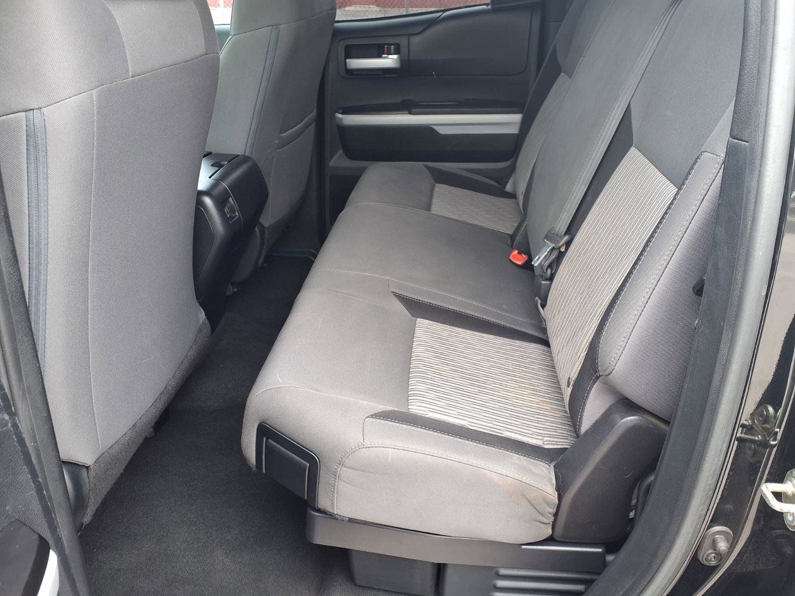Used 2016 Toyota Tundra SR5 w/ SR5 Upgrade Package RWD image 10
