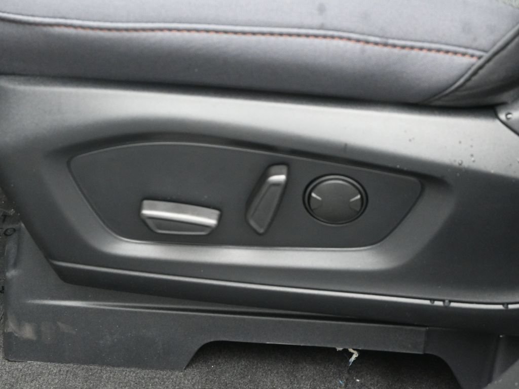 New 2026 Ford Explorer Active AWD/4WD image 40