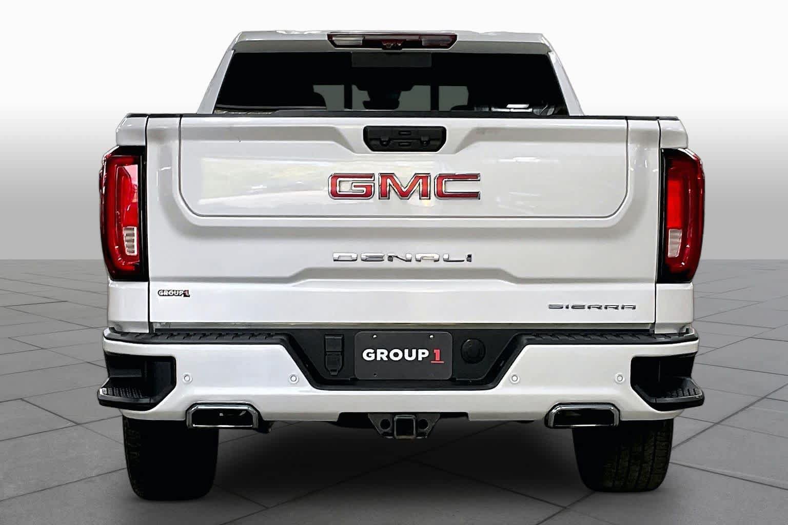Used 2024 GMC Sierra 1500 Denali w/ Denali Reserve Package AWD/4WD image 5