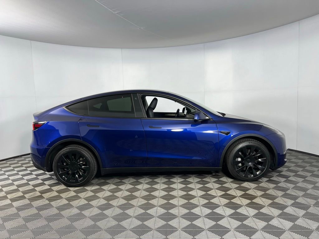 Used 2023 Tesla Model Y Long Range image 5
