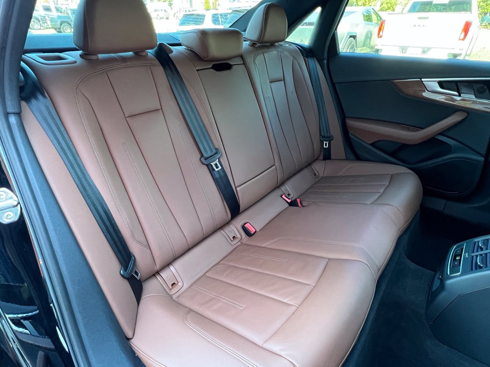 Used 2023 Audi A4 2.0T Premium w/ Convenience Package AWD/4WD image 15