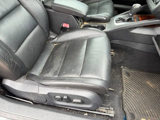 Used 2012 Volkswagen Eos Lux FWD image 15