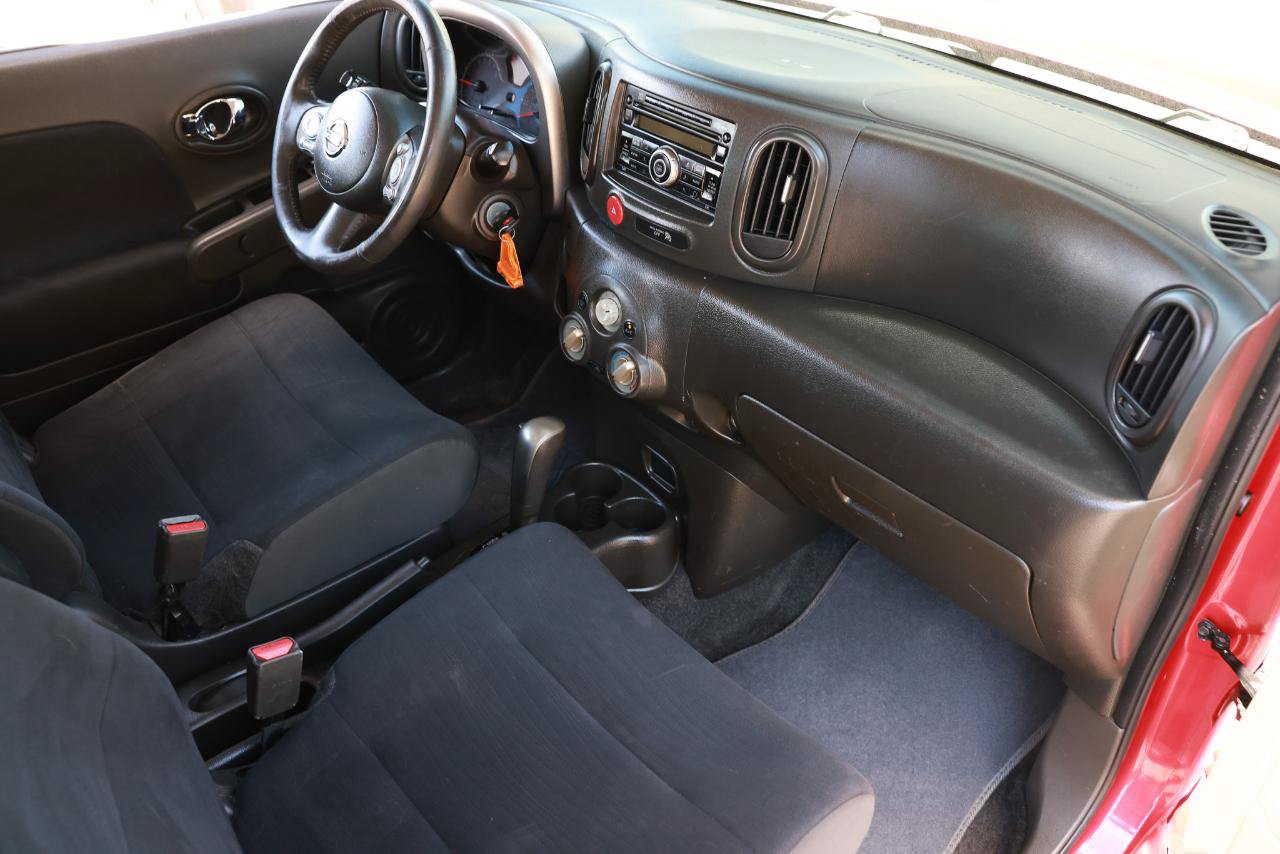 Used 2011 Nissan Cube 1.8 S w/ Interior Designer Pkg FWD image 18
