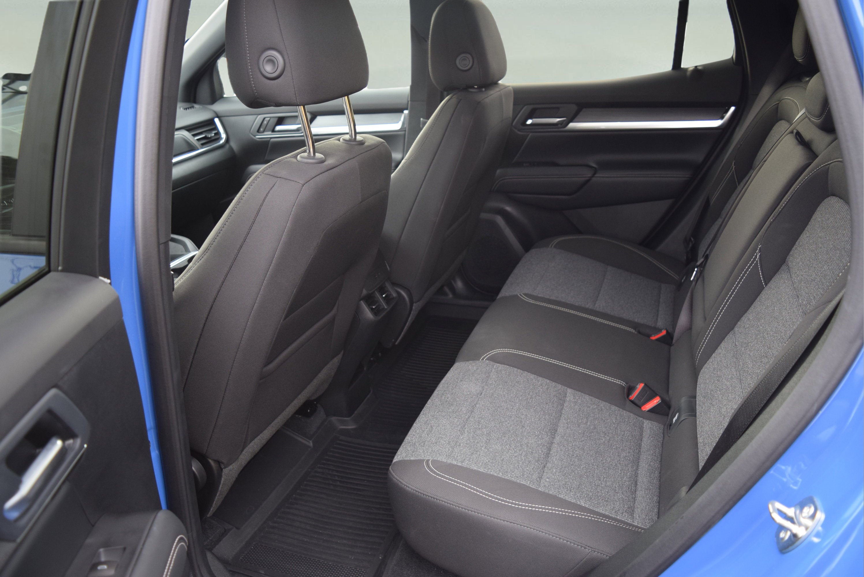 Used 2026 GMC Terrain Elevation image 9